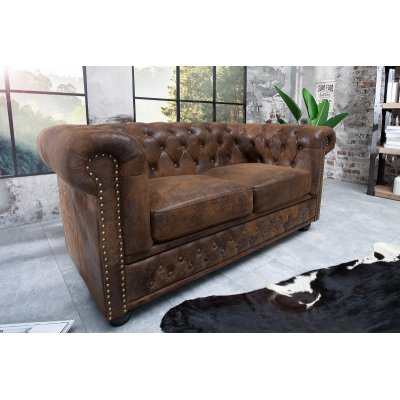 Sofa Chesterfield dwuosobowa brązowa 